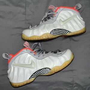 Nike foamposite Yeezy